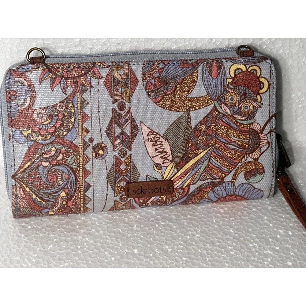 NWOT Sakroots Artist Circle Blush Copper Spirit Desert Slim Wallet Snap